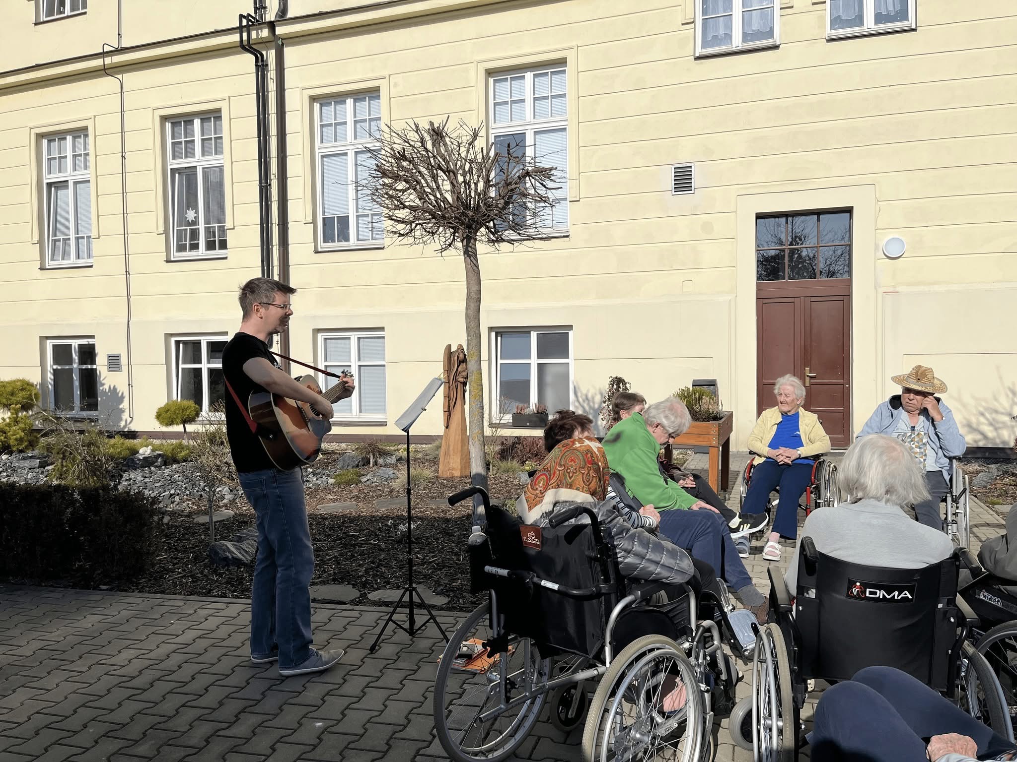 Dobrovolnictví nás baví