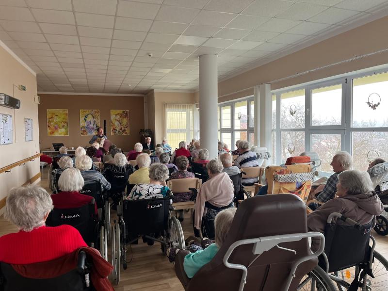 Posezení u harmoniky s panem Havránkem