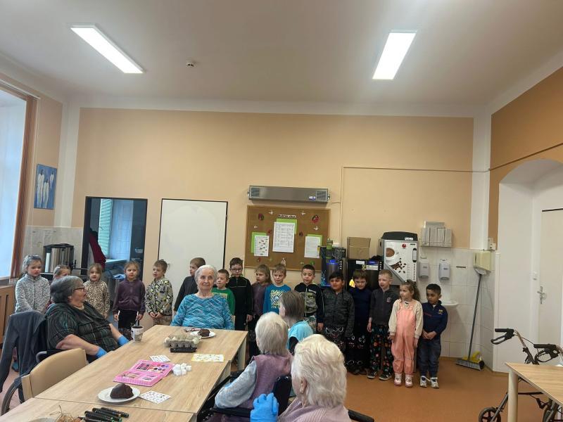 Barvení vajíček s MŠ Masarykova Čáslav